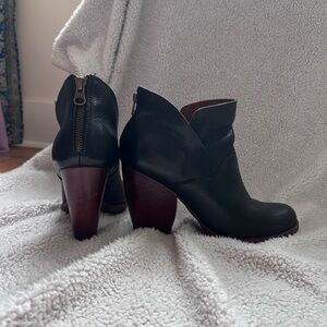 Black Leather Zipper Kork-Ease Ankle Boots